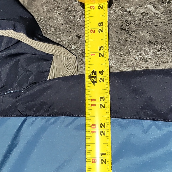 Vintage. 90s. Nike. Full-zip windbreaker. Like-new. Men's size Large. - Picture 9 of 16